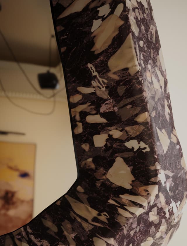 banda-pierre-augustin-rose-mirror-detail-calacatta-viola-marble