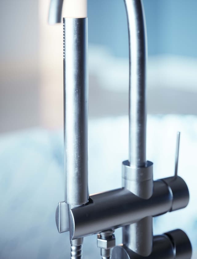 geneva-lake-luxury-tap