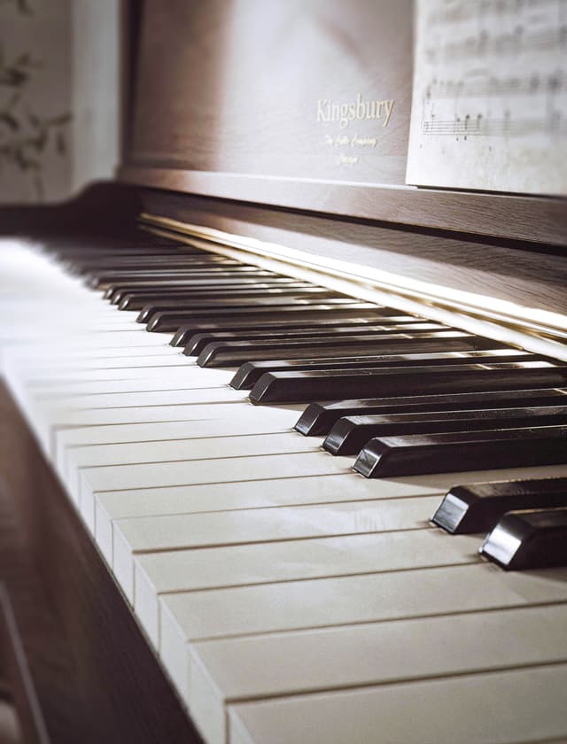 maison-paudex-kingsbury-piano